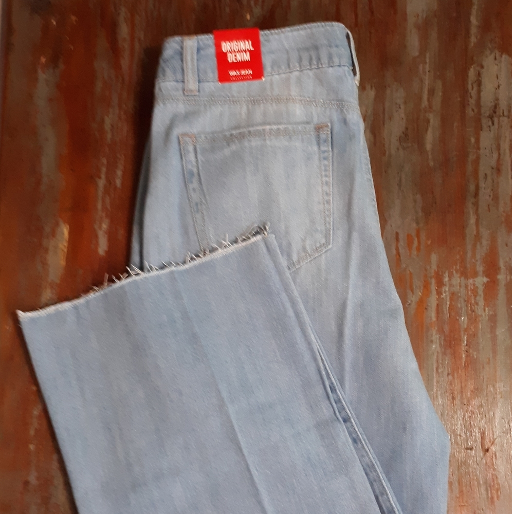 Wide Leg Crop Jeans